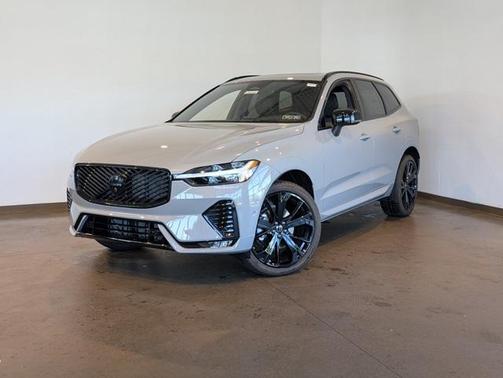2026 Volvo XC60 B5 Ultra Black Edition