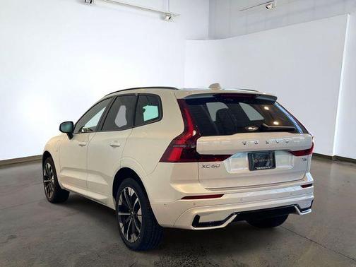 Crystal White Metallic 2026 Volvo XC60 Plug-In Hybrid Plus, T8 AWD Electric/Gasoline, Dark