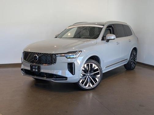 2025 Volvo XC90 B6 Plus 7-Seater