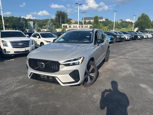 2025 Volvo XC60 Plug-In Hybrid T8 Core