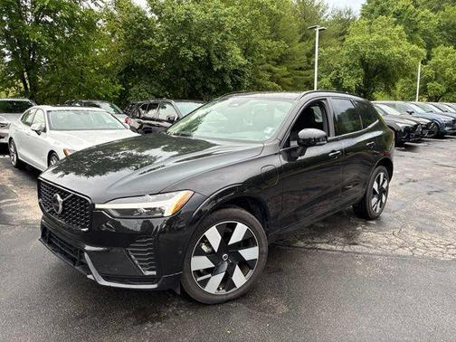 Onyx Black Metallic 2024 Volvo XC60 Recharge Plug-In Hybrid T8 Ultimate Dark Theme