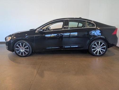 2017 Volvo S60 Inscription T5