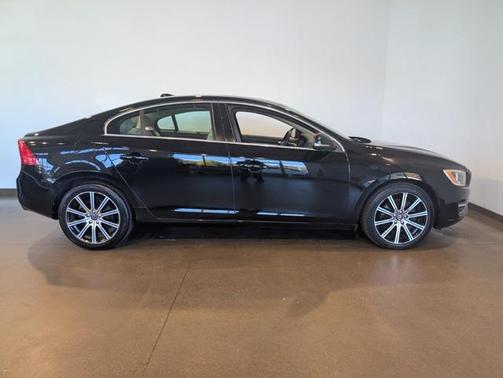 2017 Volvo S60 Inscription T5