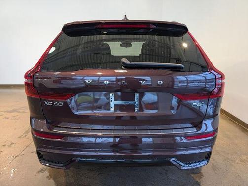2026 Volvo XC60 B5 Ultra