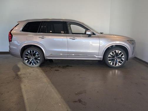 2026 Volvo XC90 B6 Ultra 6-Seater