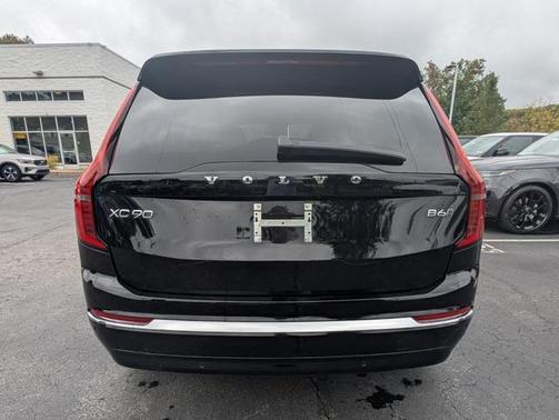 2025 Volvo XC90 B6 Plus 7-Seater