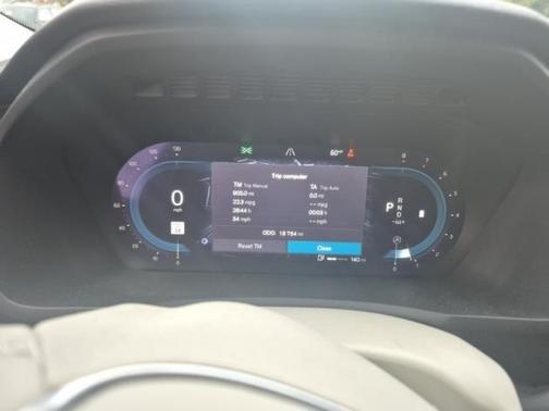 2023 Volvo XC90 B5 Plus