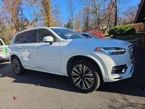 2024 Volvo XC90 Recharge Plug-In Hybrid T8 Plus Bright Theme 7-Seater