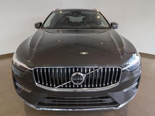 2022 Volvo XC60 B6 Inscription