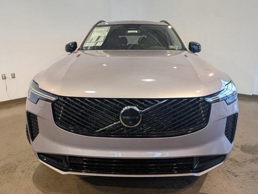 2026 Volvo XC90 B6 Ultra Dark Theme 7-Seater