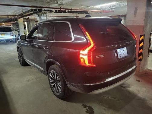 2022 Volvo XC90 Recharge Plug-In Hybrid T8 Inscription Expression 6 Passenger