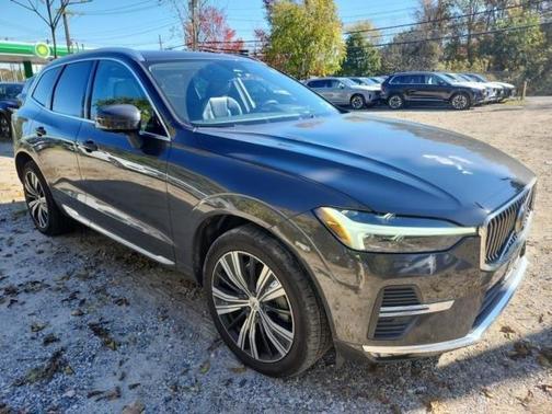 2022 Volvo XC60 B6 Inscription