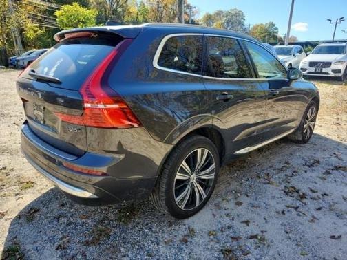 2022 Volvo XC60 B6 Inscription