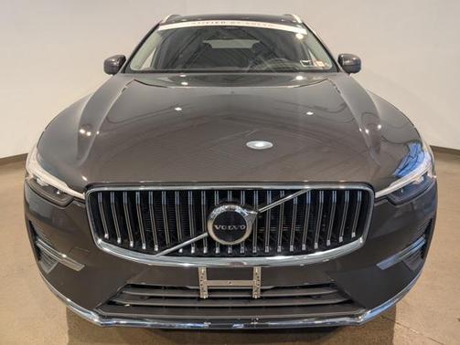 2022 Volvo XC60 B6 Inscription