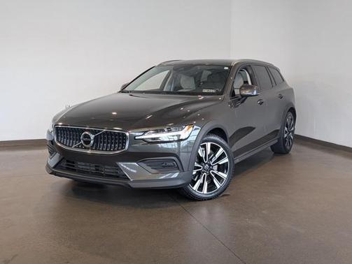 2020 Volvo V60 Cross Country T5