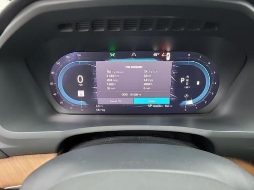 2024 Volvo XC90 B6 Plus Bright Theme 6-Seater