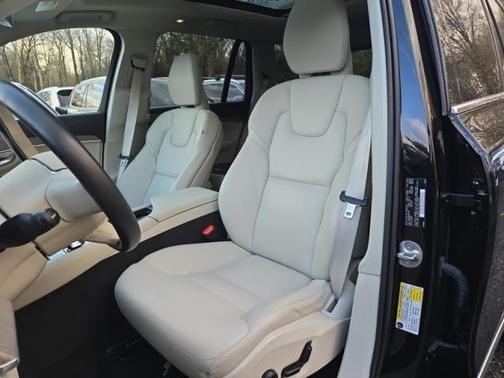 2023 Volvo XC90 B6 Plus 7-Seater