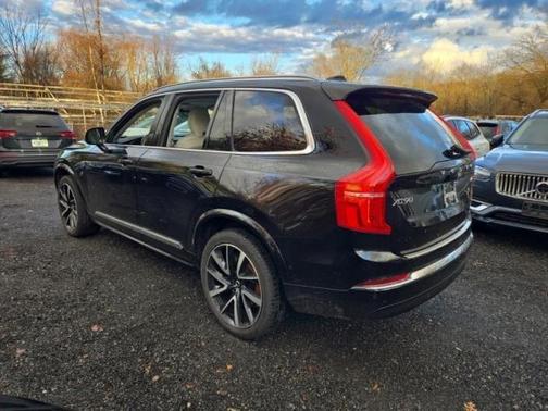 2023 Volvo XC90 B6 Plus 7-Seater