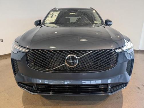 2026 Volvo XC90 B6 Ultra Dark Theme 7-Seater