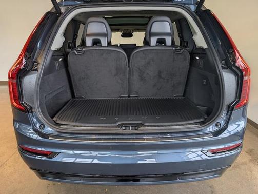 2026 Volvo XC90 B6 Ultra Dark Theme 7-Seater