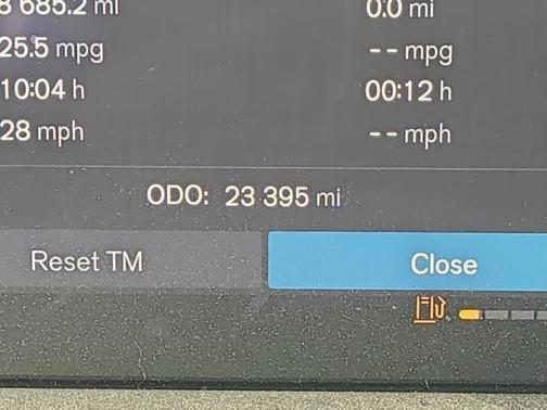 2024 Volvo XC40 B5 Plus Bright Theme