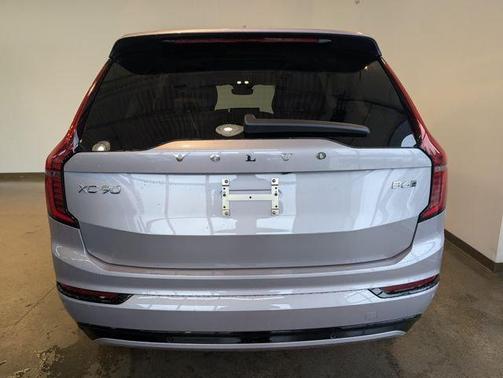 2026 Volvo XC90 Ultra, B6 AWD Gas (mild hybrid), Gasoline, Bright, 7 Seats