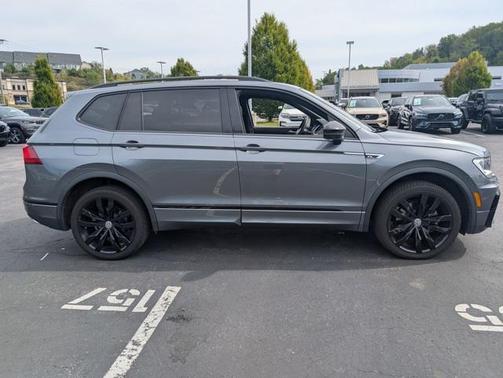 2020 Volkswagen Tiguan 2.0T SE R-Line Black 4MOTION