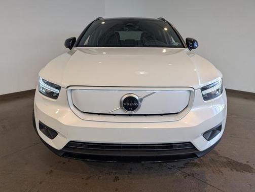 2022 Volvo XC40 Recharge Pure Electric P8 Twin Plus