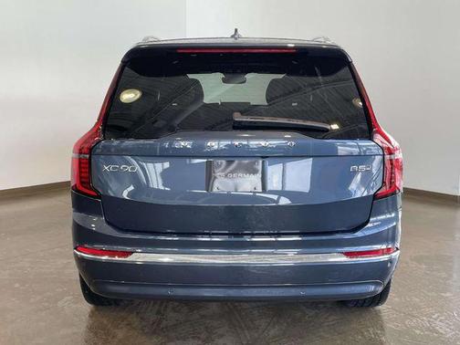 2026 Volvo XC90 Plus, B5 AWD Gas (mild hybrid), Gasoline, Bright, 7 Seats