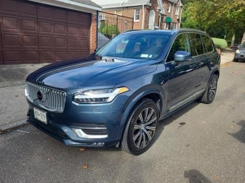 2024 Volvo XC90 B5 Plus Bright Theme