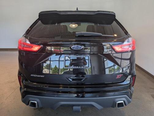 2020 Ford Edge ST