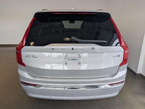 2025 Volvo XC90 B6 Plus 7-Seater