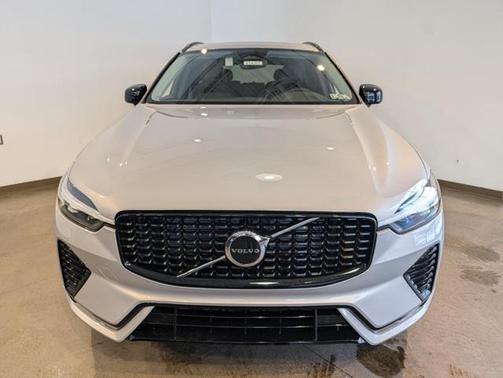 2025 Volvo XC60 B5 Core
