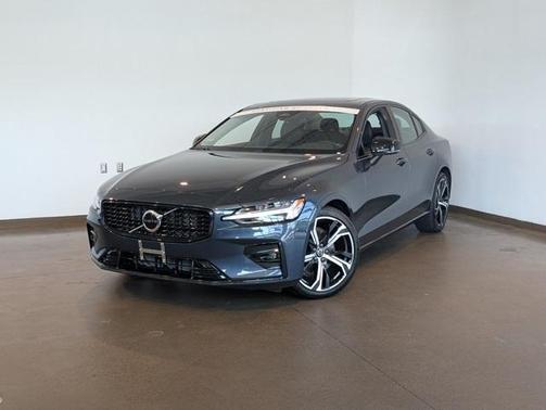 2025 Volvo S60 B5 Core