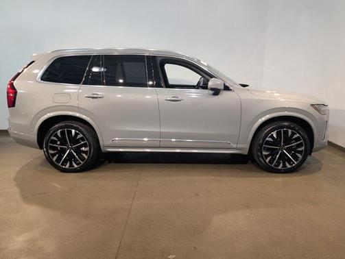 2025 Volvo XC90 Plug-In Hybrid T8 Plus 6-Seater