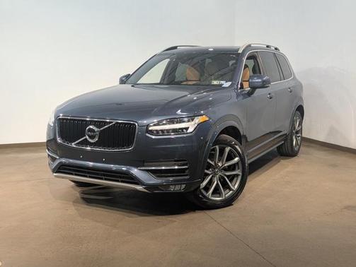 2019 Volvo XC90 T6 Momentum