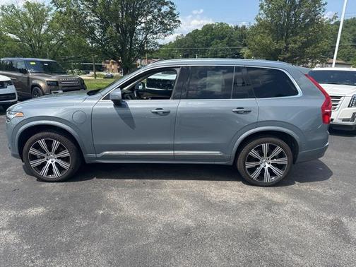 2023 Volvo XC90 Recharge Plug-In Hybrid T8 Plus Bright Theme 7-Seater