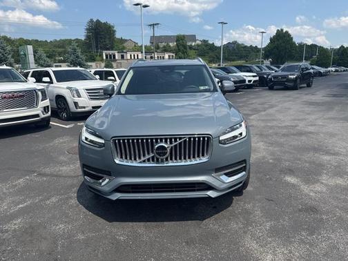 2023 Volvo XC90 Recharge Plug-In Hybrid T8 Plus Bright Theme 7-Seater