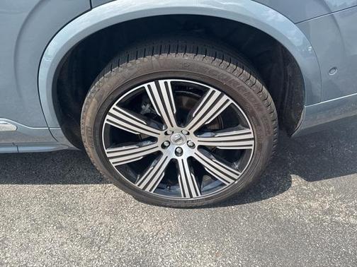 2023 Volvo XC90 Recharge Plug-In Hybrid T8 Plus Bright Theme 7-Seater