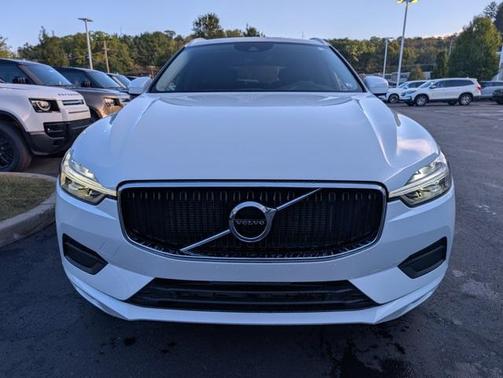 2021 Volvo XC60 T5 Momentum