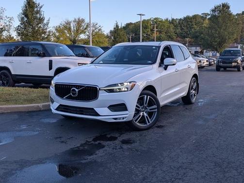 2021 Volvo XC60 T5 Momentum