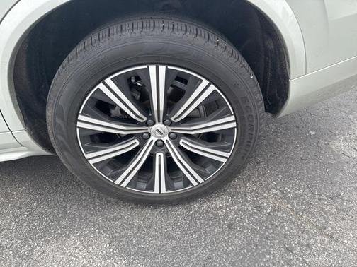 2022 Volvo XC90 T6 Inscription