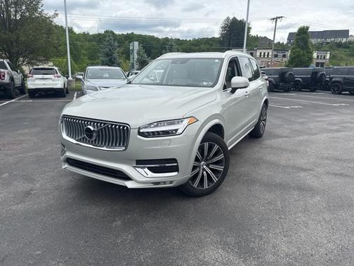 2022 Volvo XC90 T6 Inscription