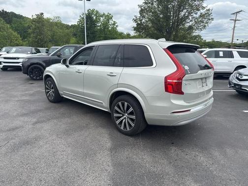 2022 Volvo XC90 T6 Inscription
