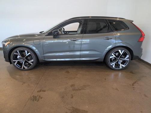 2026 Volvo XC60 Plug-In Hybrid T8 Ultra