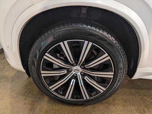 2024 Volvo XC90 B6 Plus Bright Theme 7-Seater