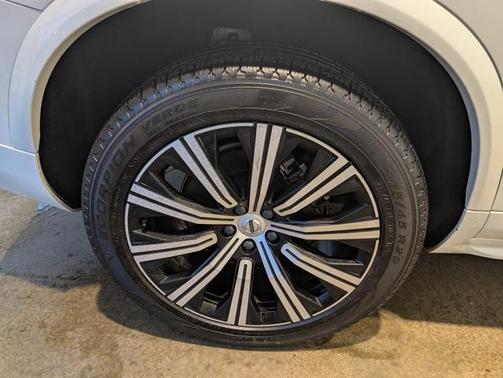 2024 Volvo XC90 B6 Plus Bright Theme 7-Seater