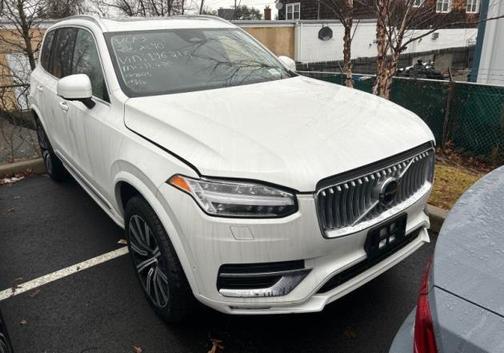 2024 Volvo XC90 B6 Plus Bright Theme 7-Seater