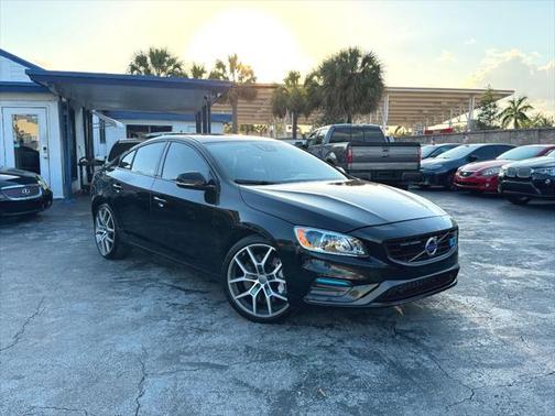 2016 Volvo S60 T6 Polestar