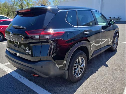 Super Black 2021 Nissan Rogue S